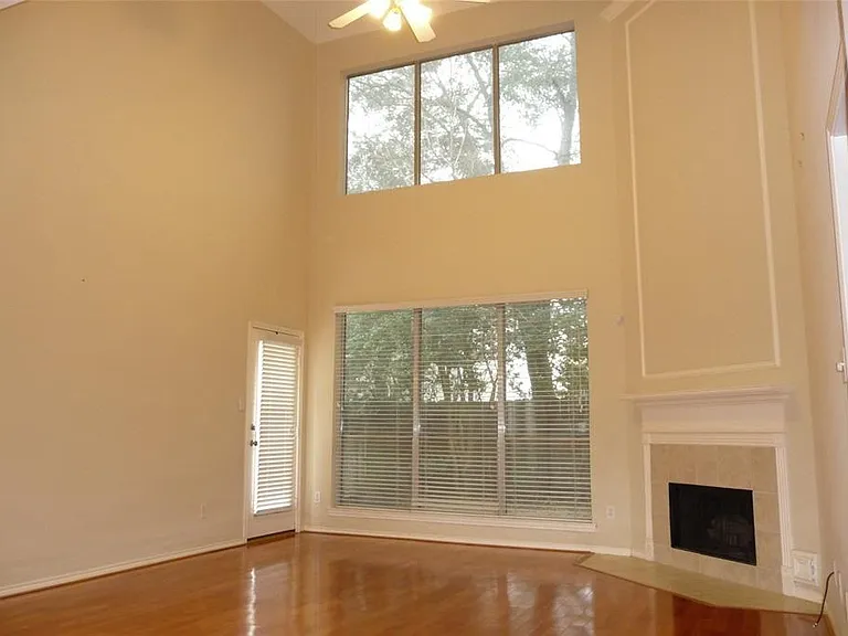 Living room with high ceiling