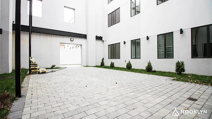 Rented by Nooklyn NYC LLC | media 14