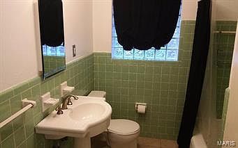 5th image of 6534 Lindenwood Pl