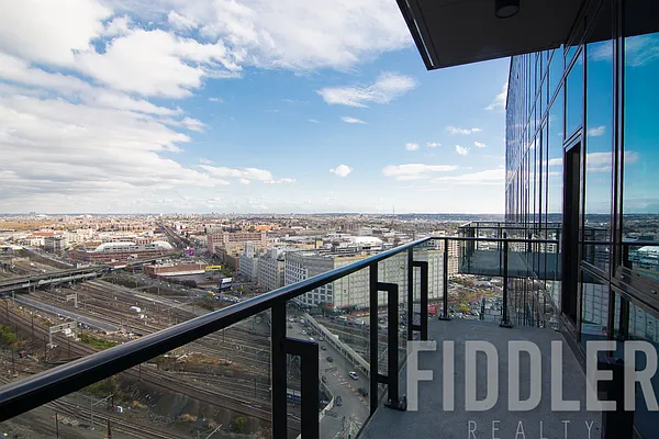 Rented by The KCI Group | media 93