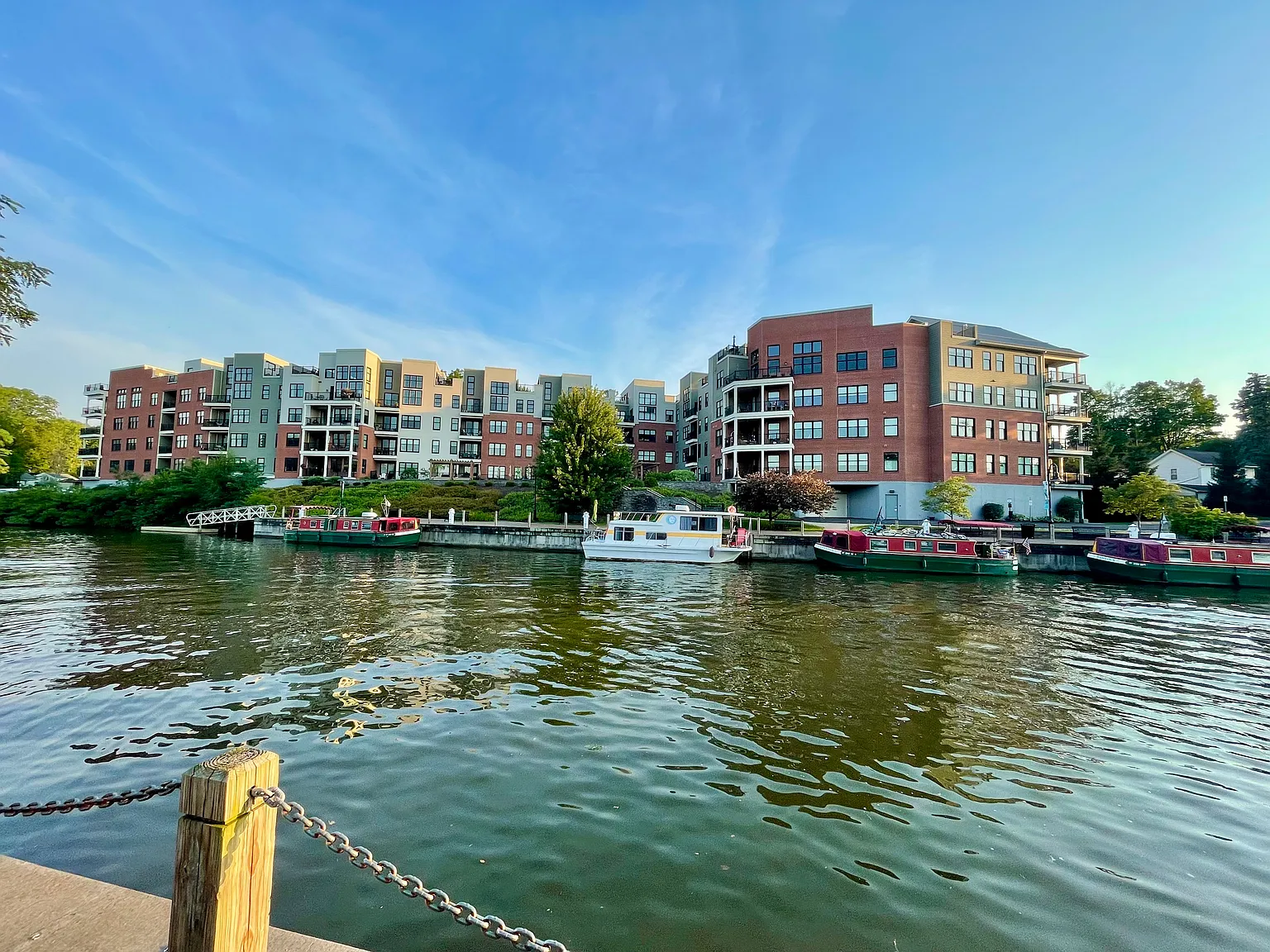2 bed, 1381 sqft, $2,945 — Photo 2