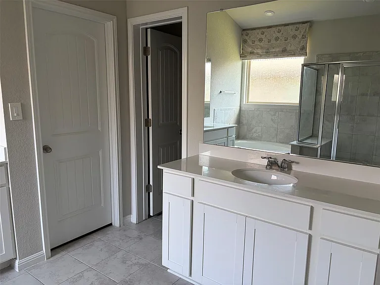 641 Gabrielle Anne Dr — Photo 17
