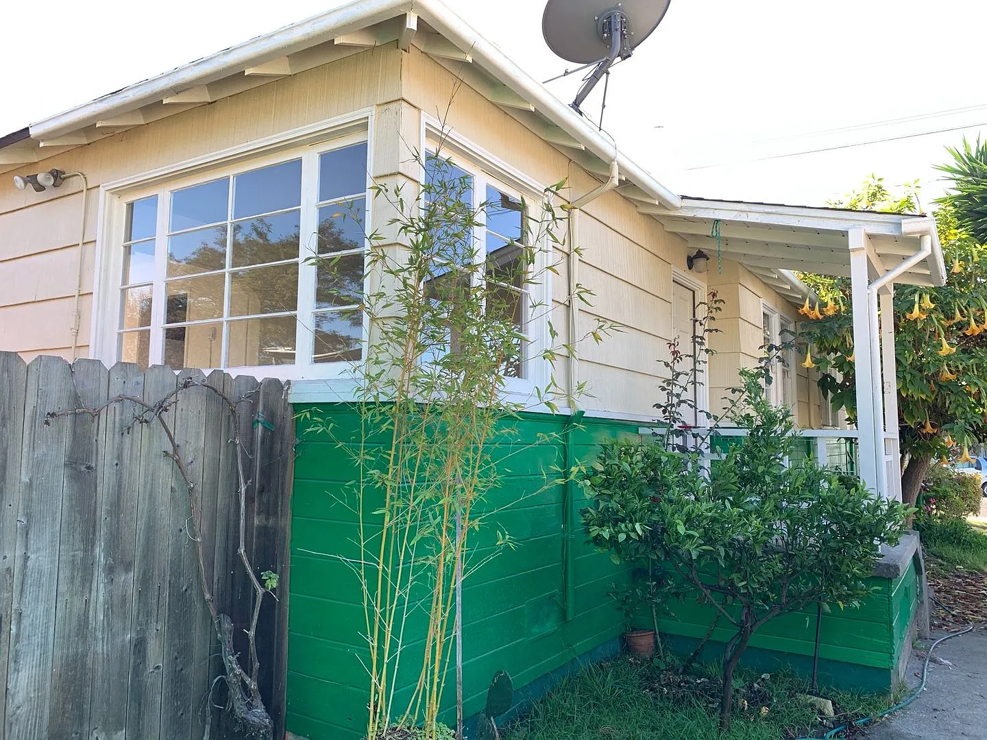 Ewing 1513 Berkeley Way — Photo 2