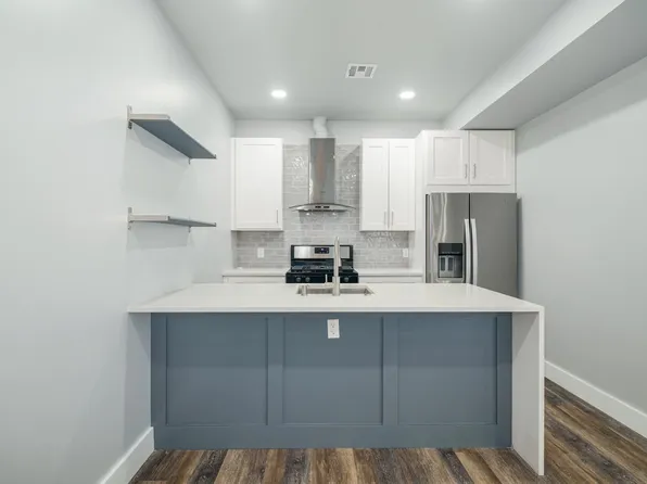 342 W Queen Ln, Philadelphia, PA