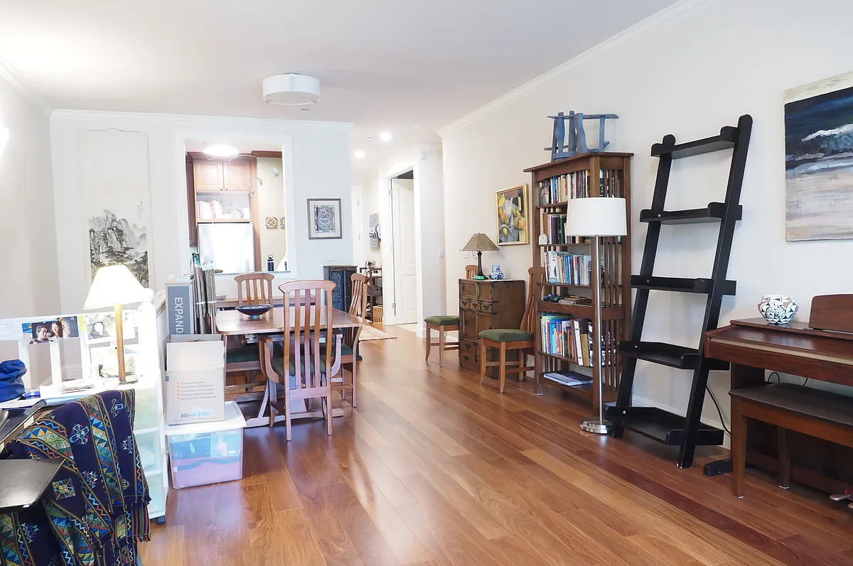 Building Photo - 3326 California St #2