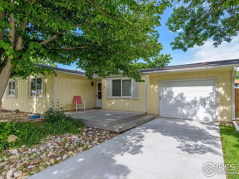 756 Birch St — Photo 2