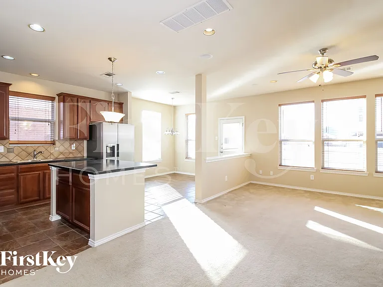 4532 Fir Dr — Photo 10