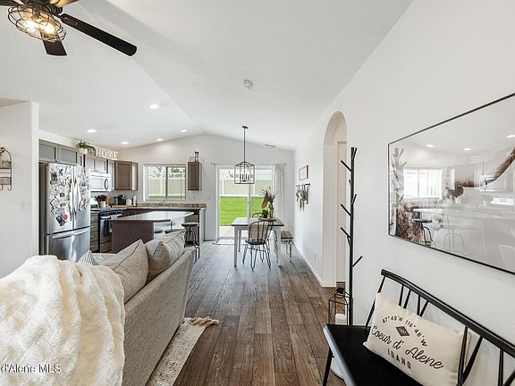 4th image of 2456 N Reddington Way