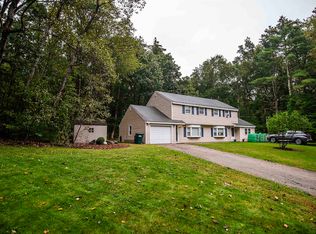 13 Deerwood Dr #A, Amherst, NH 03031