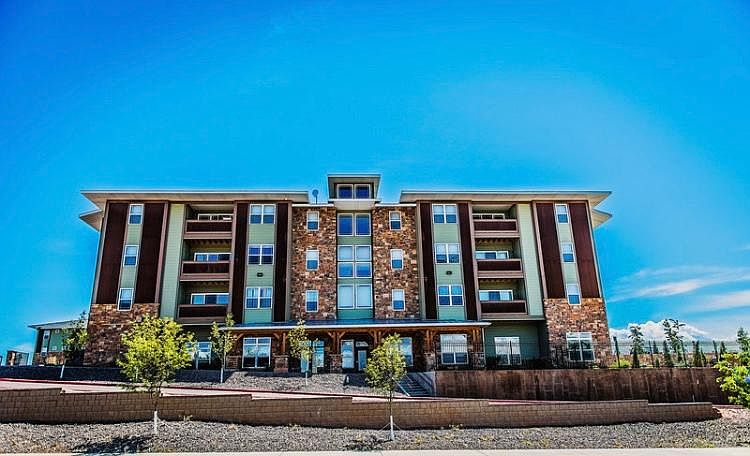 1st image of 605 30th St APT 1102