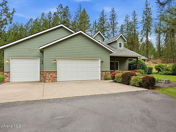 5th image of 8964 N Hauser Lake Rd
