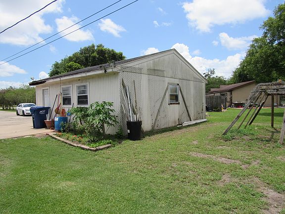 4th image of 79 Brazos Dr