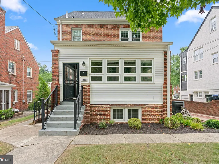 3418 Pennsylvania Ave SE — Photo 1