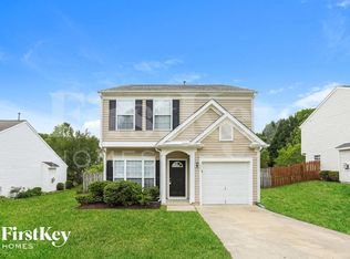5521 Scenic Brook Ln, Raleigh, NC 27616