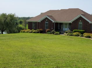 255 Apple Ln, Taylorsville, KY 40071