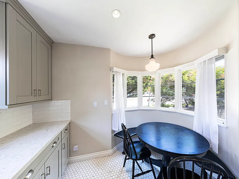 206 S Center St #A — Photo 11