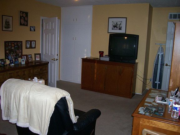 BEDROOM #1
