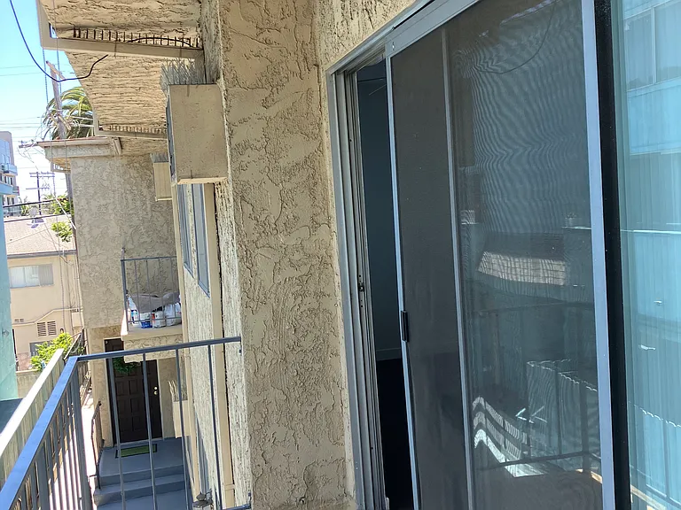 3329 Keystone Ave #6 — Photo 19