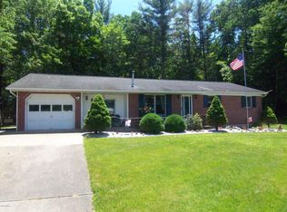 1581 Pine Woods Rd, Jersey Shore, PA 17740