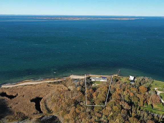 3rd image of 169 North Ram Island Dr