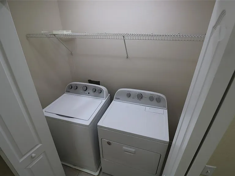 4866 Pond Ridge Dr — Photo 30