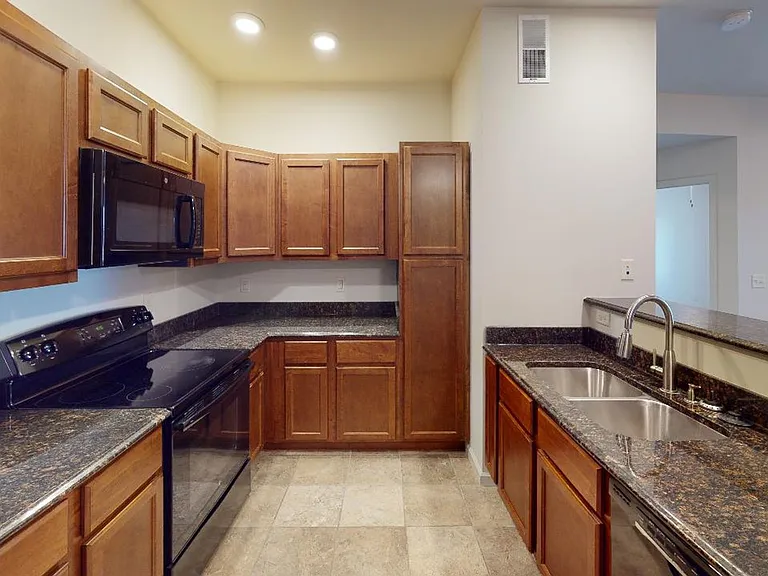 The Legends Apartments — Photo 29