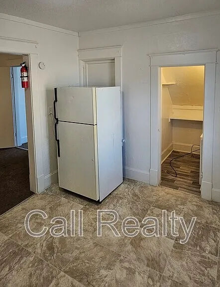 1421 W Maxwell Ave #2 — Photo 4