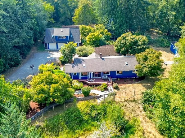17219 107th Avenue SW, Vashon, WA 98070
