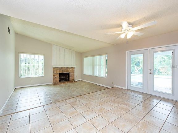 4th image of 15626 Bear Creek Dr
