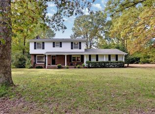 105 Holly Rd, Williamsburg, VA 23185
