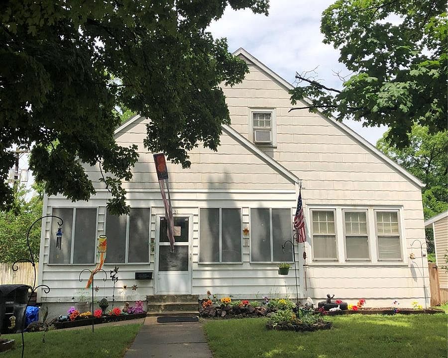 1st image of 621 Perry Ave