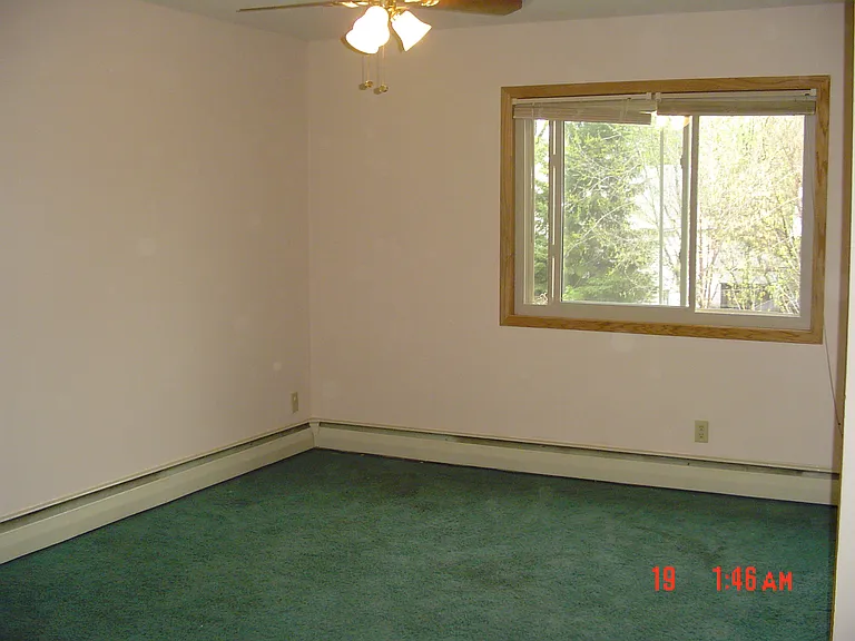 Phillips Park Apartments — Photo 11