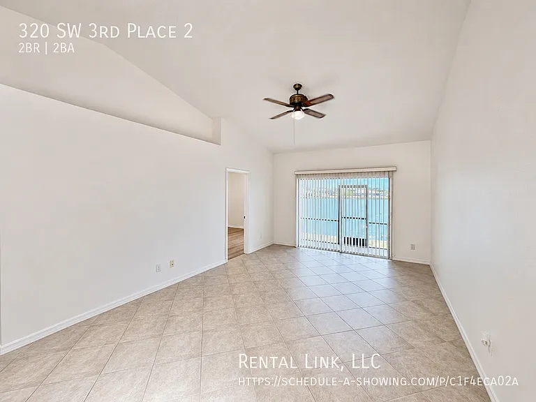 320 SW 3rd Pl #2 — Photo 2