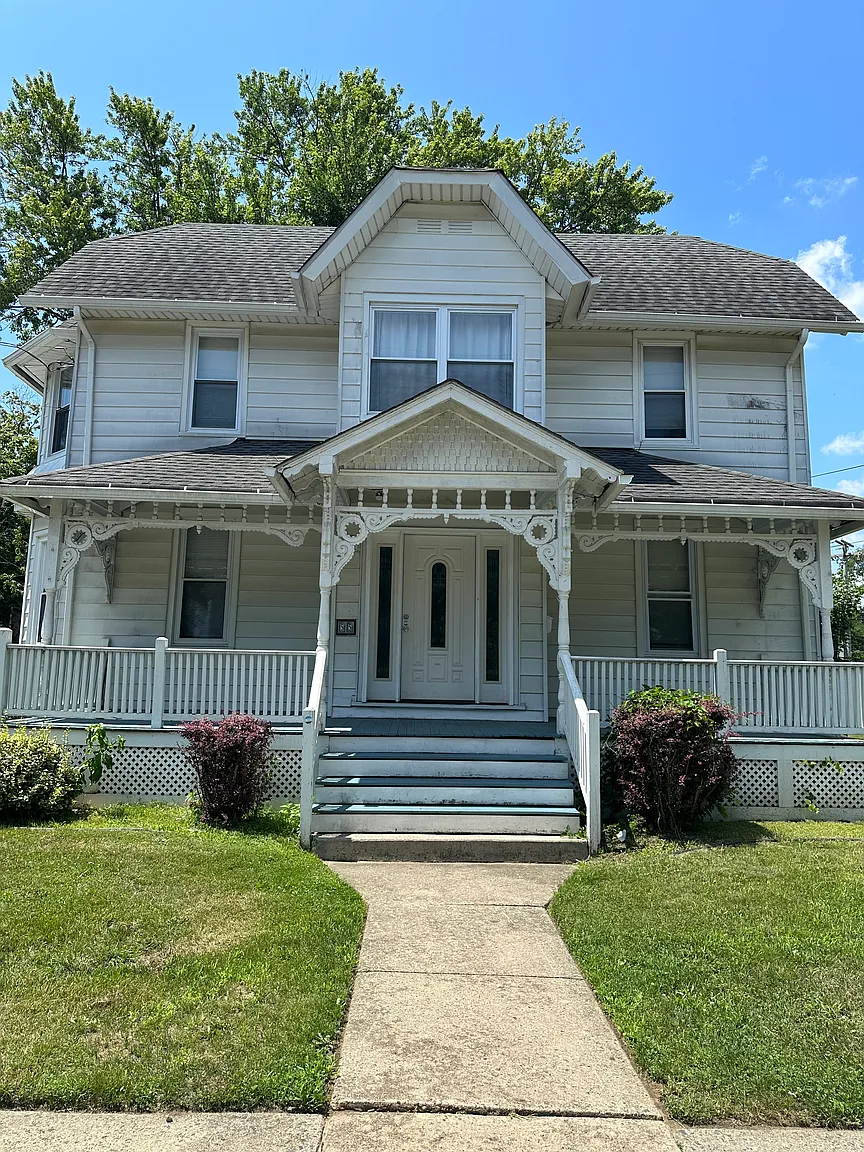 55 State St photo 1