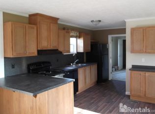 611 Cedarwood Dr, Moncks Corner, SC 29461