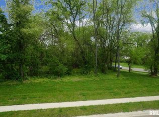 504 Rock River Rd, Springfield, IL 62711