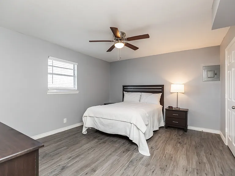 The Five Points at Texas Apartments — Photo 9