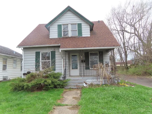 1911 S Scott St, South Bend, IN 46613