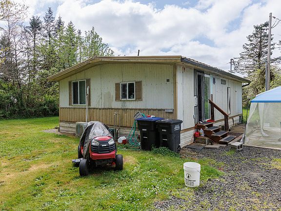 3rd image of 1529 Moonshine Park Rd