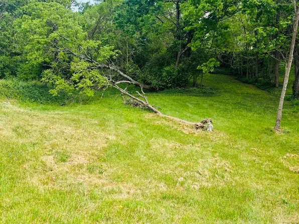 508 E Locust St, Mount Sterling, KY 40353