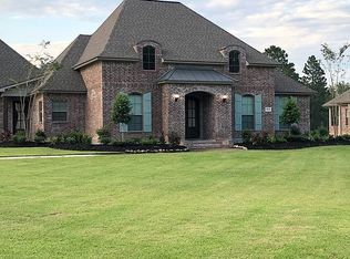 2844 White Rose Ln, Lake Charles, LA 70611