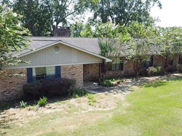 1879 Old Bratt Rd, Atmore, AL 36502