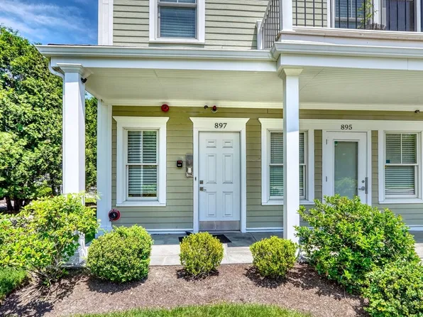 897 Main St #1, Winchester, MA 01890