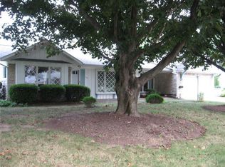1145 Kerry Ln, Erie, PA 16505