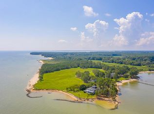 499 Jarvis Point Rd, Kilmarnock, VA 22482