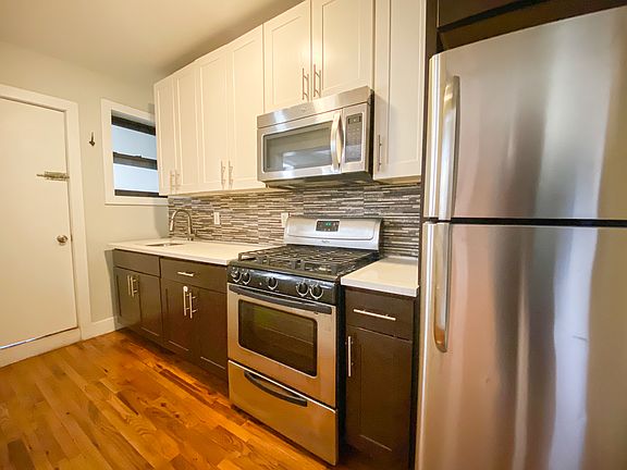 2nd image of 312 Stuyvesant Ave APT 1