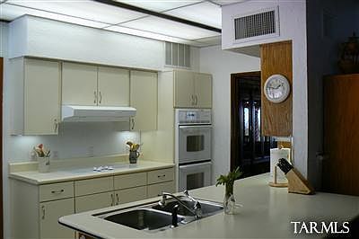 3rd image of 840 W Linda Vista Blvd