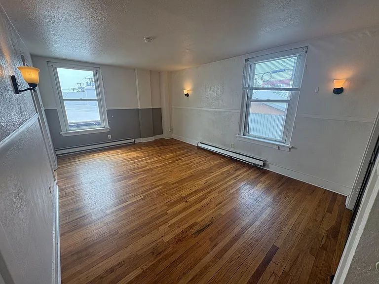 16 S 27th St — Photo 19
