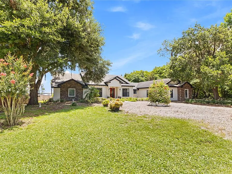 10355 Trout Rd — Photo 4