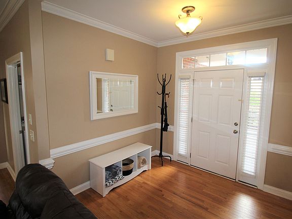 2nd image of 455 Marlboro Dr